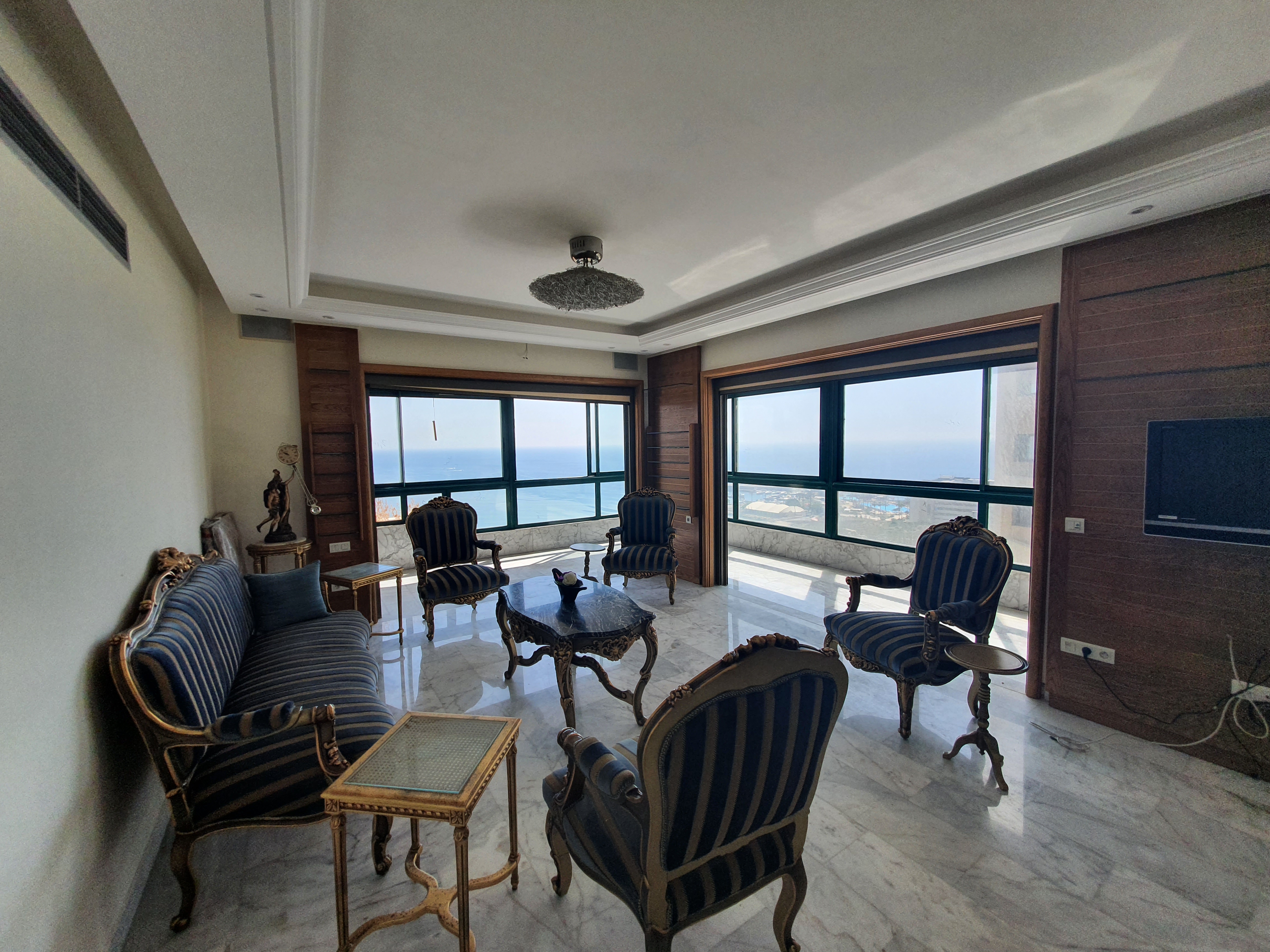 SmoothMove - Luxury Residential Properties for Sale and Rent