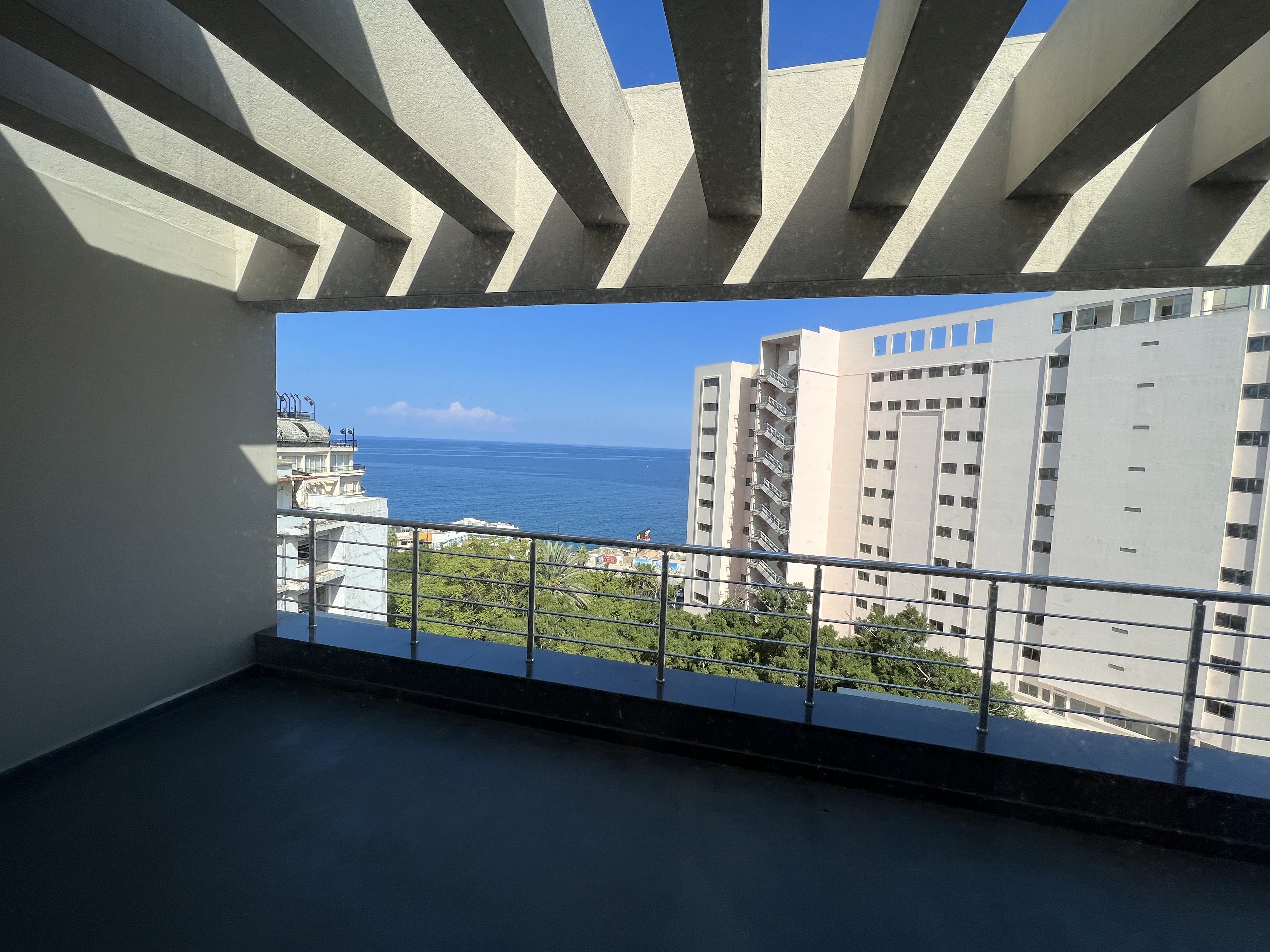 SmoothMove - Premium Commercial Properties for Sale and Rent