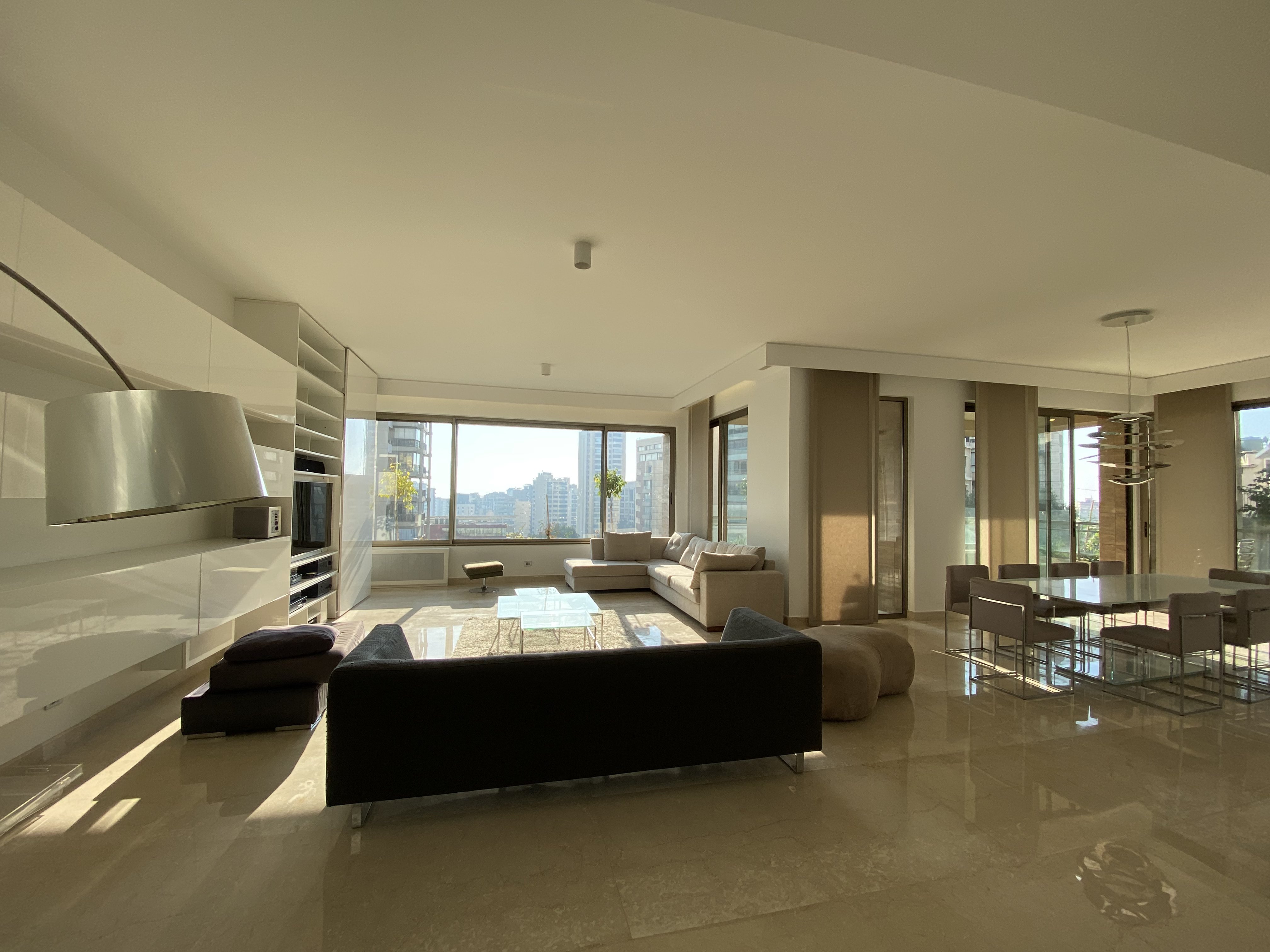 Home in Metric Way