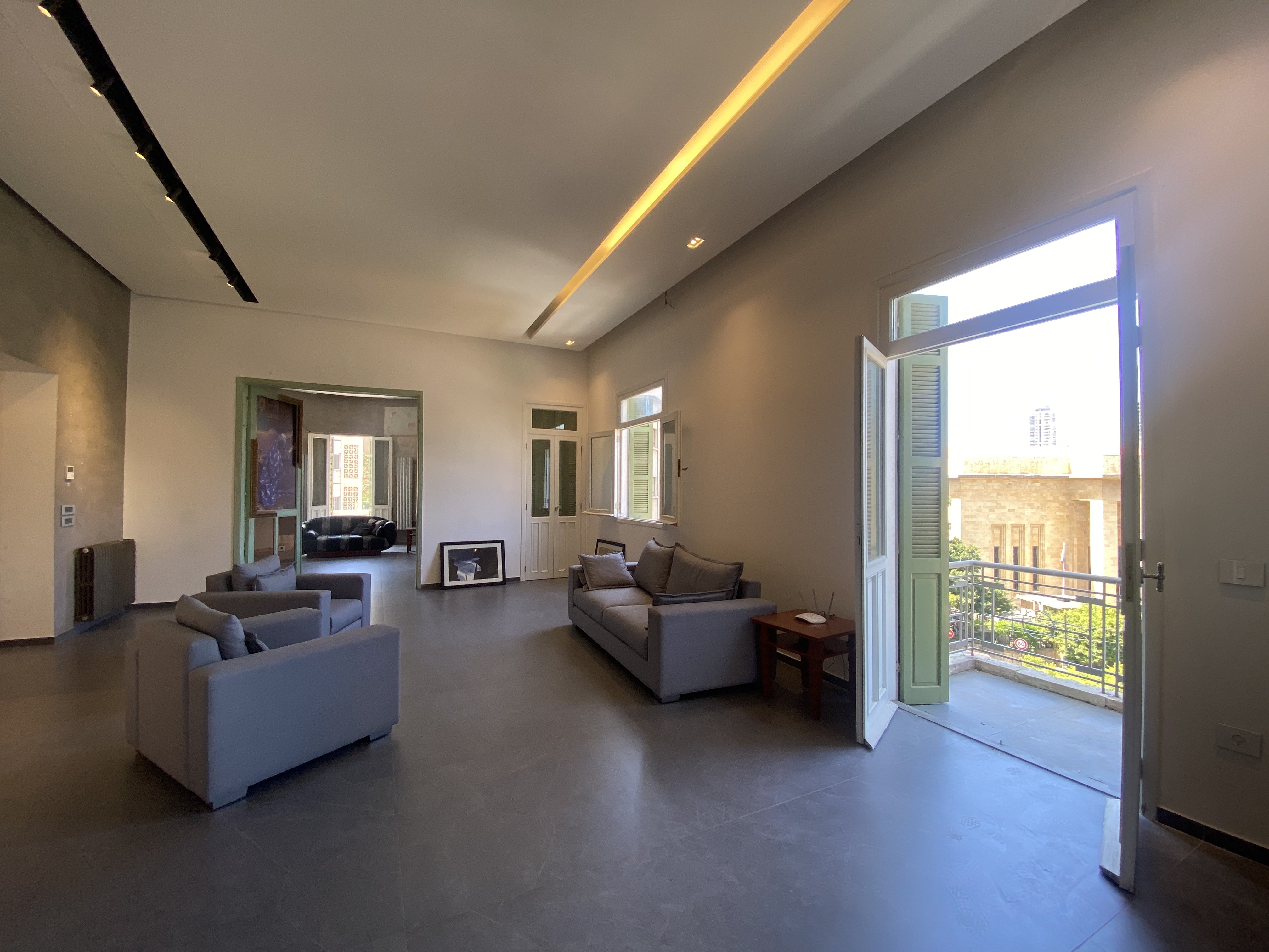 Home in Metric Way