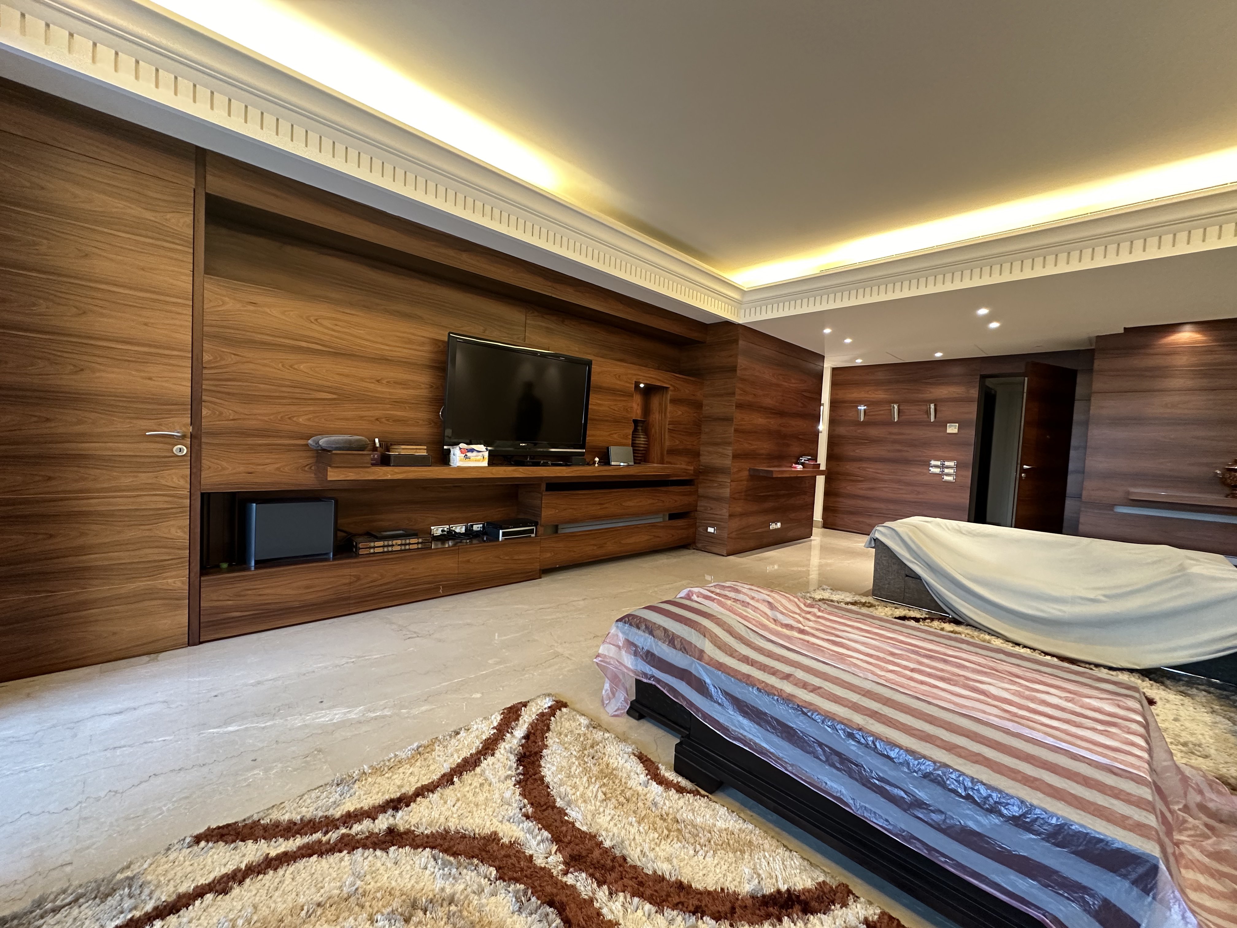 Home in Metric Way