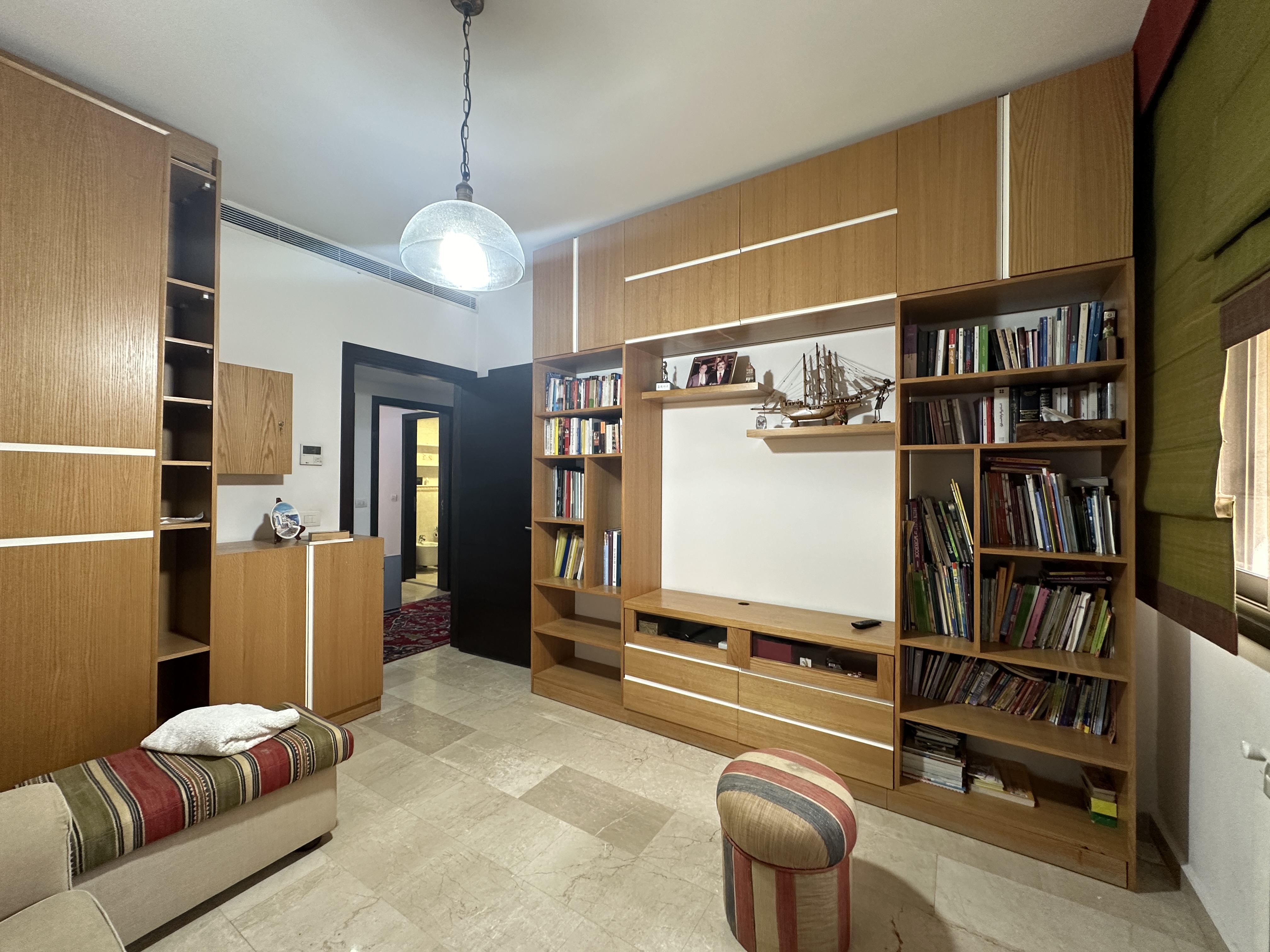 Home in Metric Way