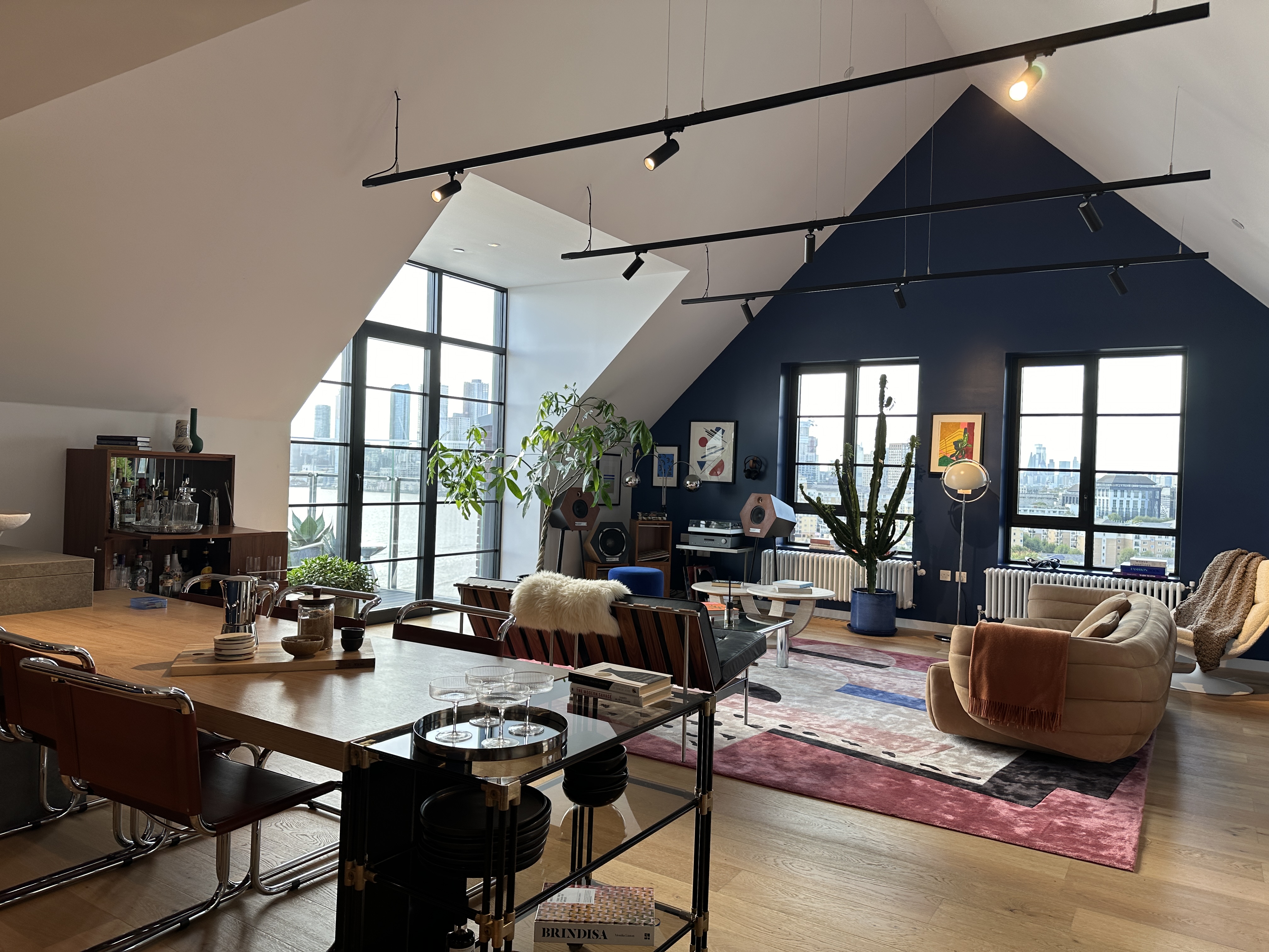 Home in Metric Way