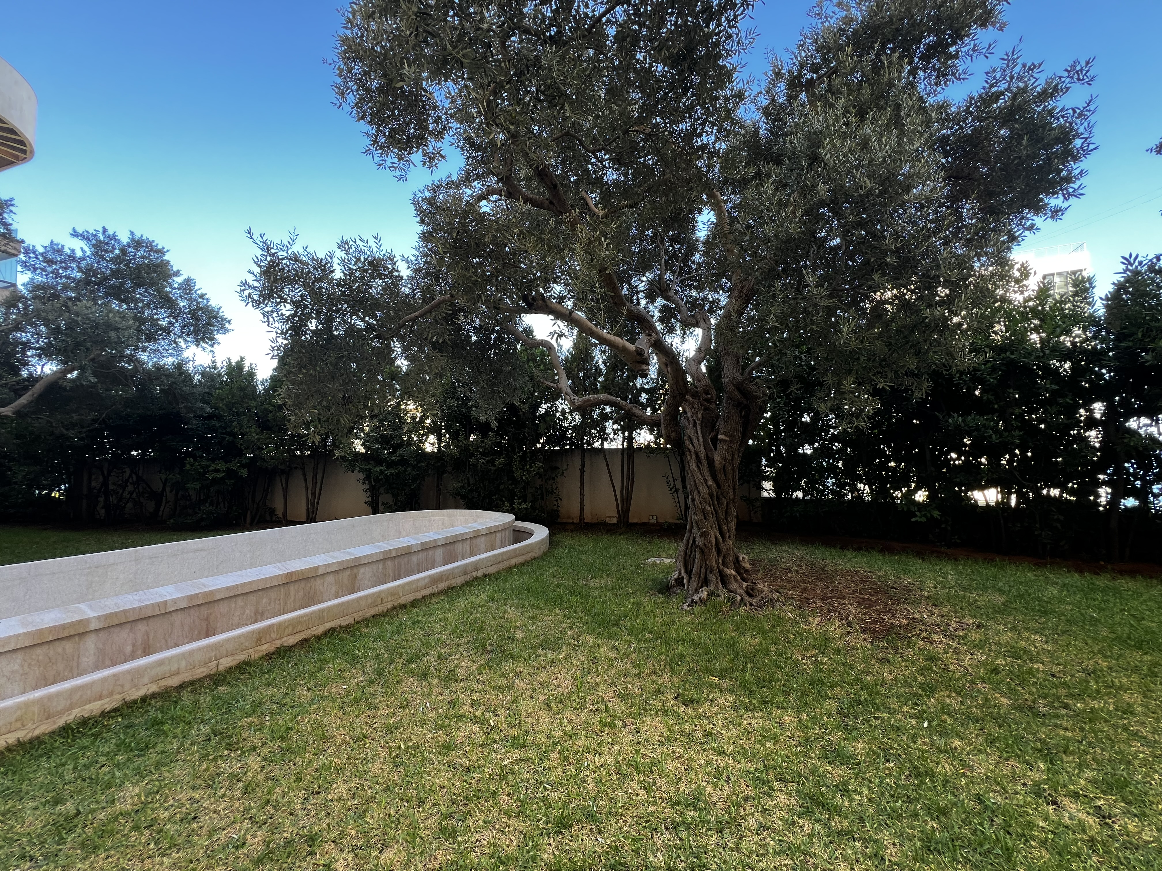 SmoothMove - Luxury Residential Properties for Sale and Rent