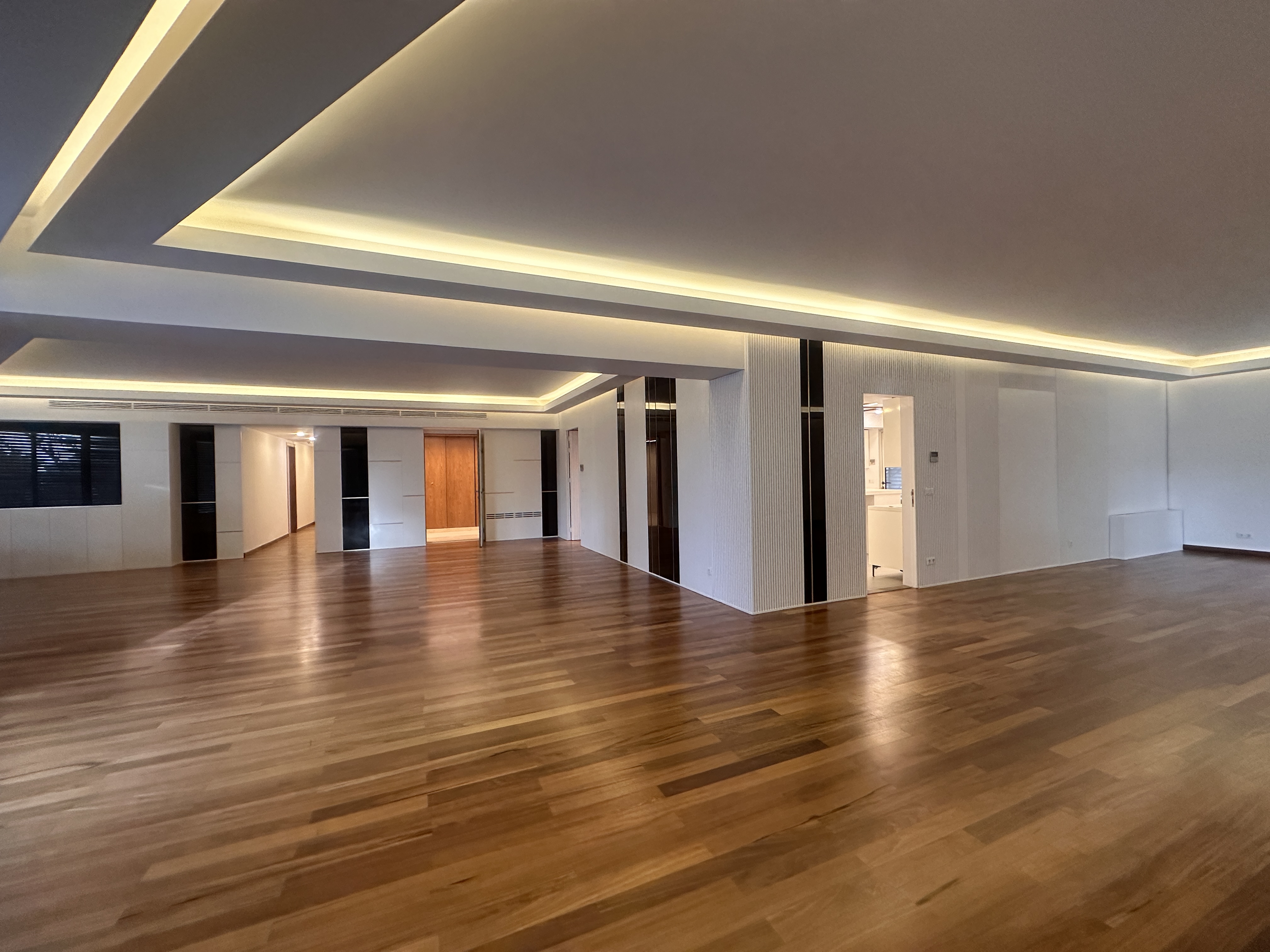 SmoothMove - Luxury Residential Properties for Sale and Rent